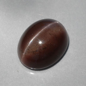 5,30 ctw natürlicher brauner Cat's Eye Scapolite, Oval Schliff, Lichtdurchlässig