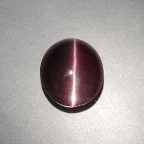 4,00 ctw natürlicher brauner Cat's Eye Scapolite, Oval Schliff, Lichtundurchlässig