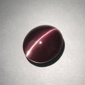 4,00 ctw natürlicher brauner Cat's Eye Scapolite, Oval Schliff, Lichtundurchlässig