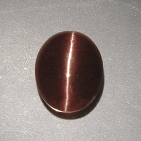 2,32 ctw natürlicher brauner Cat's Eye Scapolite, Oval Schliff, Lichtundurchlässig