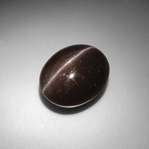8,66 ctw natürlicher brauner Cat's Eye Scapolite, Oval Schliff, Lichtdurchlässig