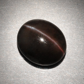 6,82 ctw natürlicher brauner Cat's Eye Scapolite, Oval Schliff, Lichtdurchlässig