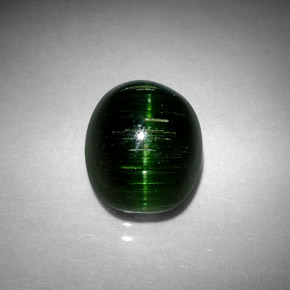 4,67 ctw natürlicher grüner Cat's Eye Tourmaline, Oval Schliff, Lichtundurchlässig