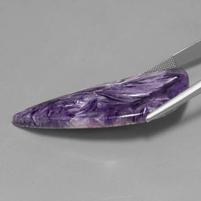 40,30 ctw natürlicher violetter Charoit, Fantasieschliff, Lichtundurchlässig