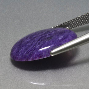 9,17 ctw natürlicher Violet Charoit, Oval Schliff, Lichtundurchlässig