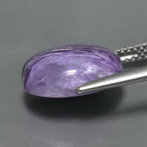5,26 ctw natürlicher violetter Charoit, Oval Schliff, Lichtundurchlässig