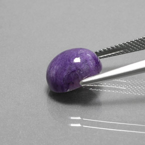 9,17 ctw natürlicher Violet Charoit, Oval Schliff, Lichtundurchlässig