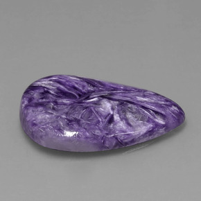 10,34 ctw natürlicher violetter Charoit, Birnenform, Lichtundurchlässig