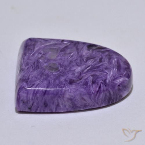 30,39 ctw natürlicher violetter Charoit, Fantasieschliff, Lichtundurchlässig