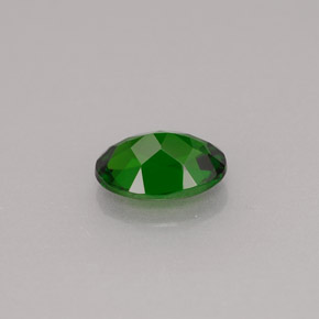 0,77 ctw natürlicher grüner Chromdiopsid, Oval Schliff, VS