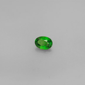0,30 ctw natürlicher grüner Chromdiopsid, Oval Schliff, VS