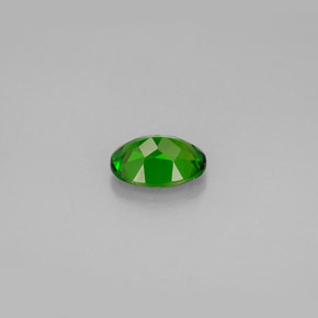 0,84 ctw natürlicher grüner Chromdiopsid, Oval Schliff, VS