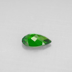 0,64 ctw natürlicher grüner Chromdiopsid, Birnenform, VS