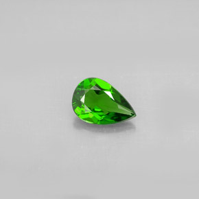 0,63 ctw natürlicher grüner Chromdiopsid, Birnenform, VS