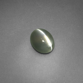 0,69 ctw natürlicher grüner Chrysoberyl Cat's Eye, Transparent, Transparent / Lichtdurchlässig