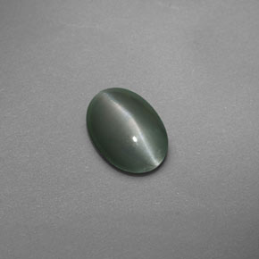 0,59 ctw natürlicher grüner Chrysoberyl Cat's Eye, Oval Schliff, Lichtdurchlässig