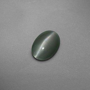 0,59 ctw natürlicher grüner Chrysoberyl Cat's Eye, Oval Schliff, Lichtdurchlässig