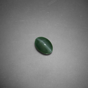 0,47 ctw natürlicher grüner Chrysoberyl Cat's Eye, Oval Schliff, Lichtdurchlässig