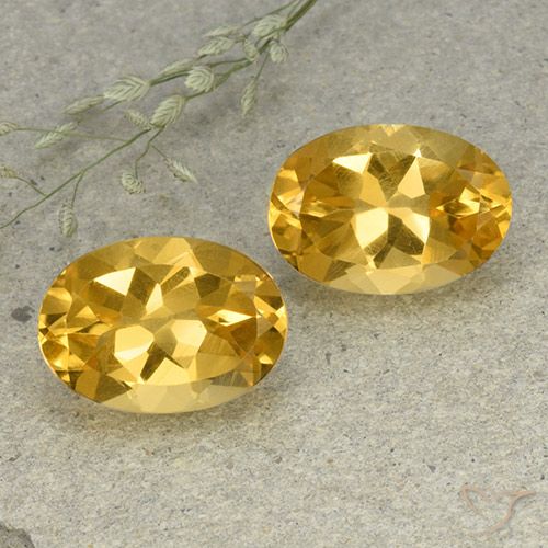 11.52ctw Natürlicher gold-orange Citrin, Oval, VVS-VS