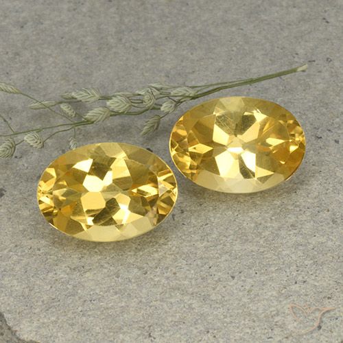 10.99ctw Natürlicher Mittelgold Citrin, Oval, VVS-VS