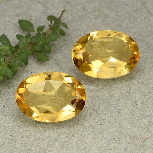 9.40ctw Natürlicher Mittelhelles Gold Citrin, Oval, VVS-VS