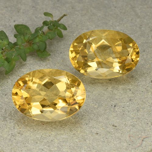 11.28ctw Natürlicher gold-orange Citrin, Oval, VVS-VS