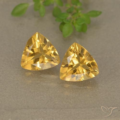 1.34ctw Natürlicher Golden Citrin, Trillion, VVS-VS