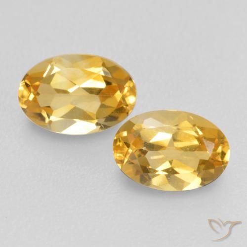 0.83ctw Natürlicher gold-orange Citrin, Oval, VVS-VS