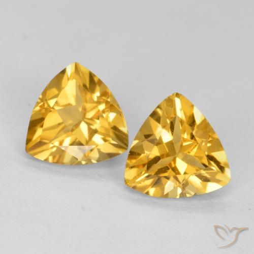 1.37ctw Natürlicher gold-orange Citrin, Trillion, VVS-VS