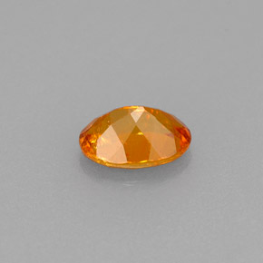 0,56 ctw natürlicher orangefarbener Clinohumit, Oval Schliff, VS-SI