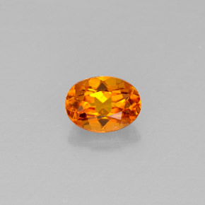 0,44 ctw natürlicher orangefarbener Clinohumit, Oval Schliff, VS