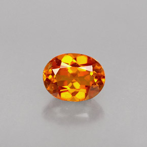 0,36 ctw natürlicher orangefarbener Clinohumit, Oval Schliff, VS