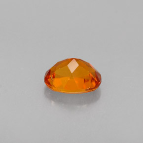 0,36 ctw natürlicher orangefarbener Clinohumit, Oval Schliff, VS
