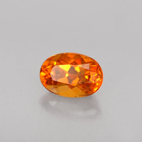 0,45 ctw natürlicher orangefarbener Clinohumit, Oval Schliff, VS