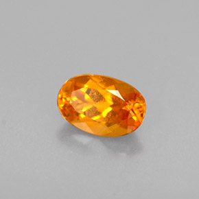 0,47 ctw natürlicher orangefarbener Clinohumit, Oval Schliff, VS-SI