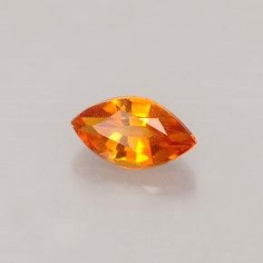 0,56 ctw natürlicher orangefarbener Clinohumit, Marquise, VS