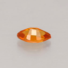 0,56 ctw natürlicher orangefarbener Clinohumit, Marquise, VS