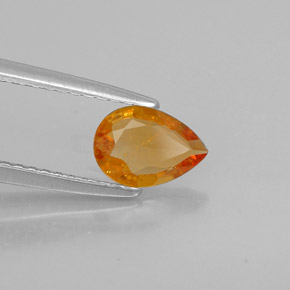 0,55 ctw natürlicher orangefarbener Clinohumit, Birnenform, SI