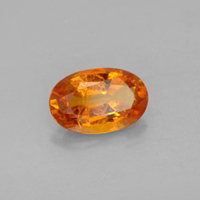 1,42 ctw natürlicher orangefarbener Clinohumit, Oval Schliff, SI