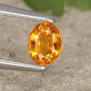 0,33 ctw natürlicher orangefarbener Clinohumit, Oval Schliff, VS-SI