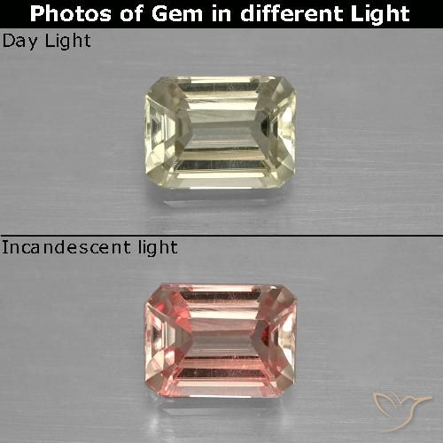 0.90ct Natürlicher hellgelb Farbwechselnder Diaspor, Smaragdschliff, VVS-VS