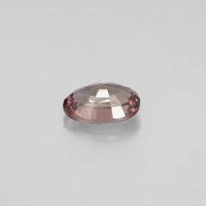 0,76 ctw natürlicher mehrfarbiger Farbwechsel-Granat, Oval Schliff, VVS