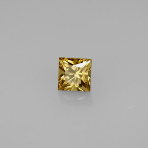 9,17 ctw natürlicher grünlich-braun bis orange Farbwechselnder Granat, Quadrat, VVS-VS