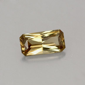 9,17 ctw natürlicher Grünlich-braun bis rot-rosa Farbwechselnder Granat, Smaragdschliff, VVS-VS