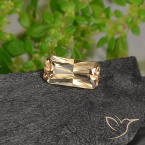 9,17 ctw natürlicher gold-braun Farbwechselnder Granat, Oktagonschliff, VVS-VS