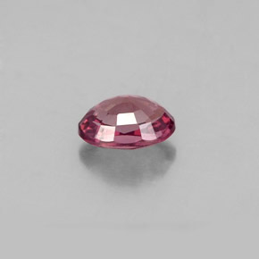 0,61 ctw natürlicher mehrfarbiger Farbwechsel-Granat, Oval Schliff, VS