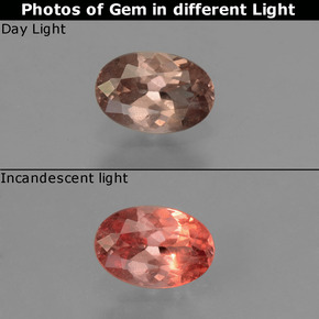 0,55 ctw natürlicher color-change Farbwechsel-Granat, Oval Schliff, VS-SI