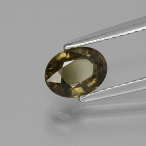 9,17 ctw natürlicher Grünlich-braun bis rot-rosa Farbwechselnder Granat, Oval Schliff, VS-SI