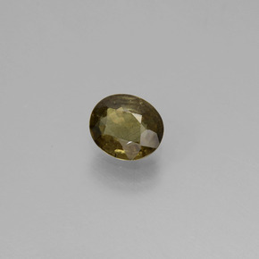 9,17 ctw natürlicher grün bis rot-rosa Farbwechselnder Granat, Oval Schliff, VS