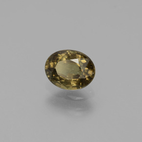 9,17 ctw natürlicher grün bis rot-rosa Farbwechselnder Granat, Oval Schliff, VS